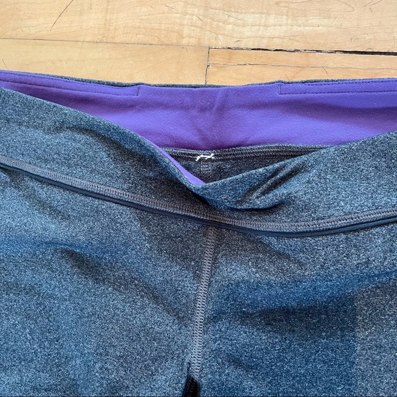 Lululemon | Flared Yoga Pants - Picture 3 of 3